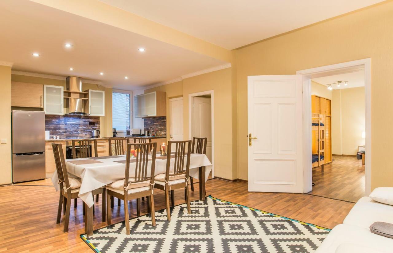 Charming Spacious 3 Bedroom In Old Town Riga Luaran gambar