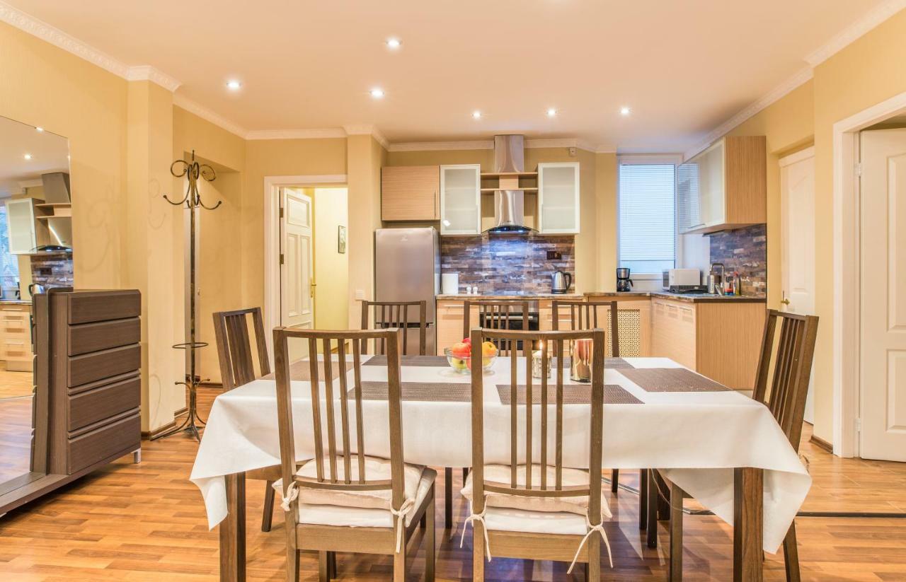 Charming Spacious 3 Bedroom In Old Town Riga Luaran gambar